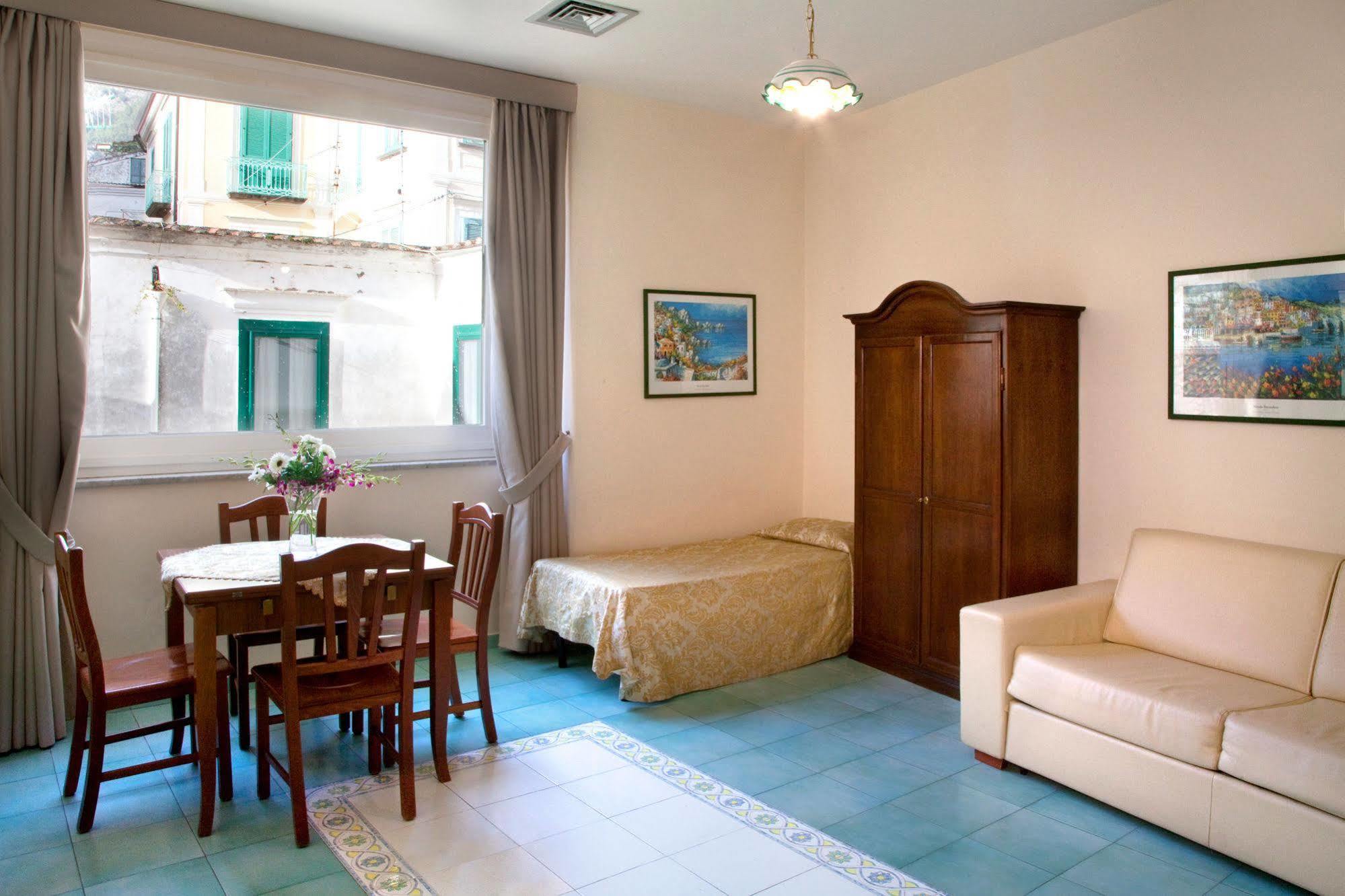 Albergo L'Antico Convitto Amalfi Exterior foto